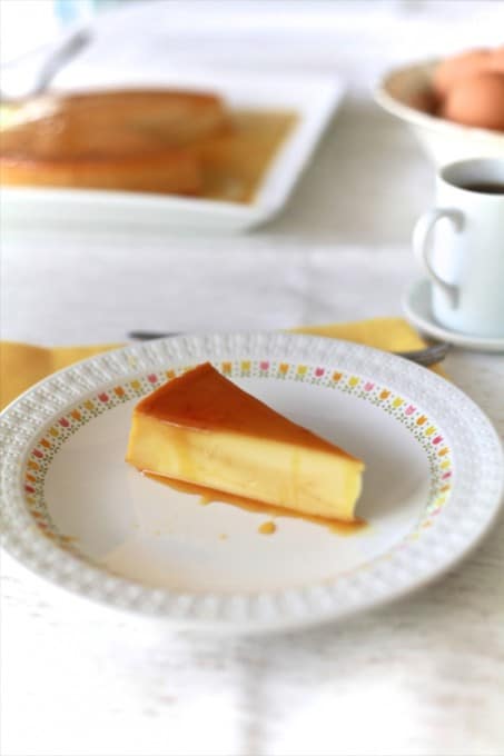 Flan de Queso | TheNoshery.com - @thenoshery
