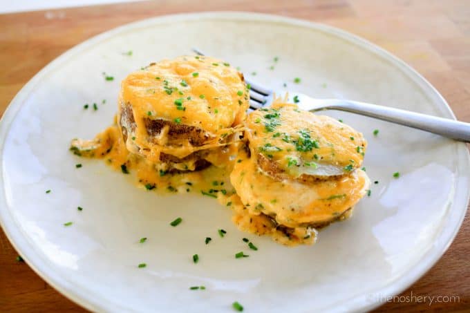 Individual Scalloped Potatoes | TheNoshery.com 