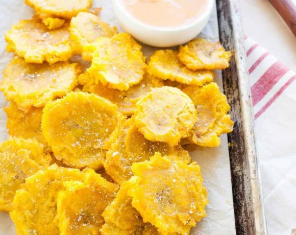 Tostones (Twice Fried Plantains) | TheNoshery.com