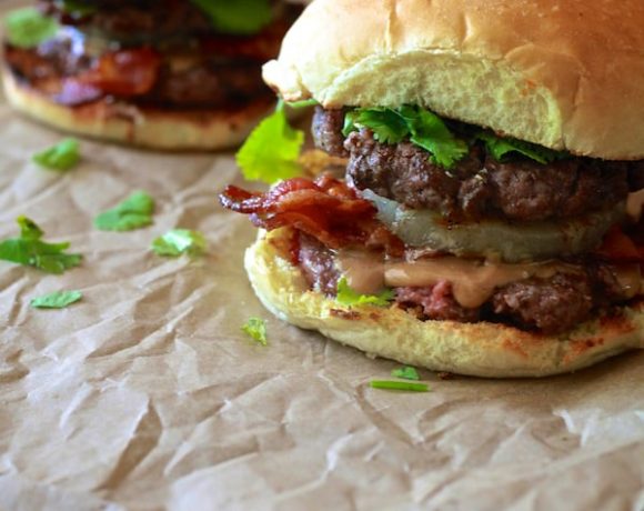 Thai Peanut Butter Bacon Burger | TheNoshery.com - @thenoshery