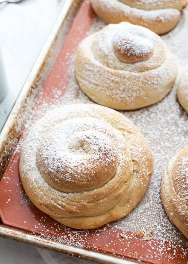 Mallorca Bread: Puerto Rican Sweet Bread Rolls (Pan De Mallorca) | TheNoshery.com