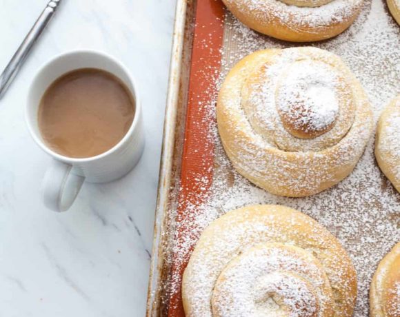 Mallorca (Puerto Rican Sweet Bread Rolls) | TheNoshery.com