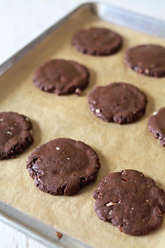 Chocolate Truffle Cookie Ice Cream Sandwiches - TheNoshery.com