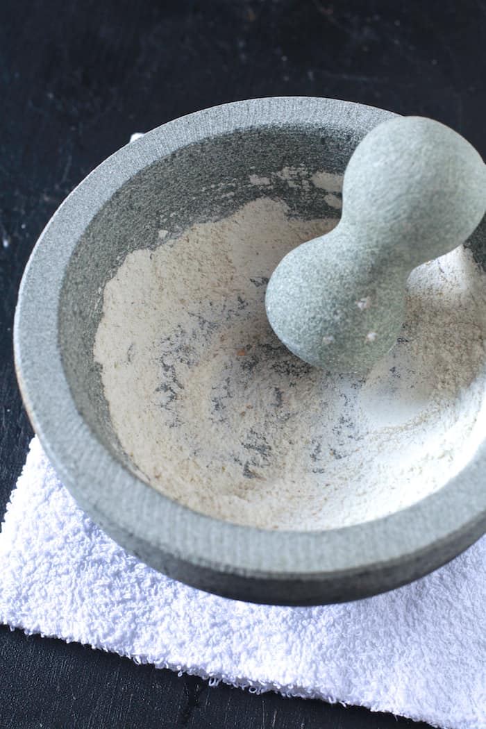 How to season a grant mortar and pestle & guacamole - TheNoshery.com