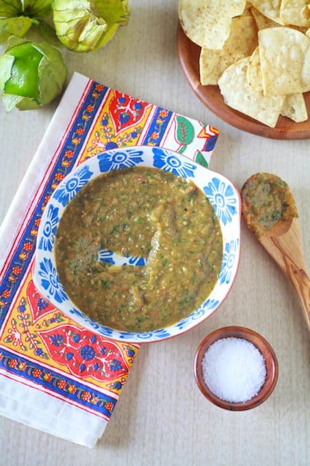 Roasted Tomatillo Salsa Verde - TheNoshery.com