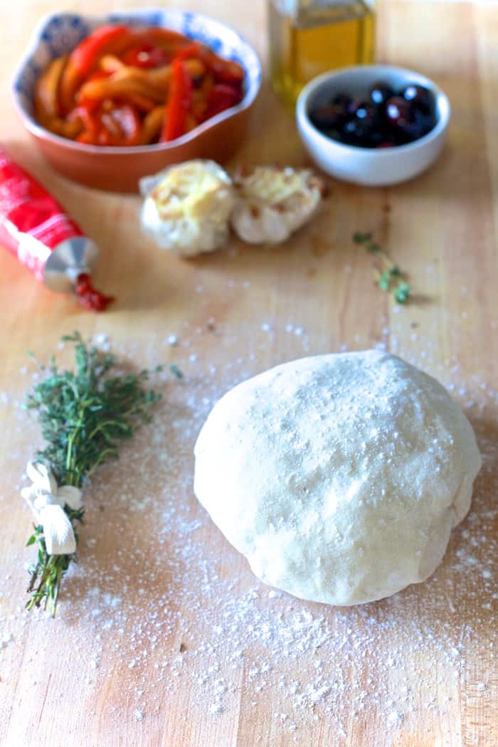 Roasted Red Pepper & Olive Fougasse - TheNoshery.com