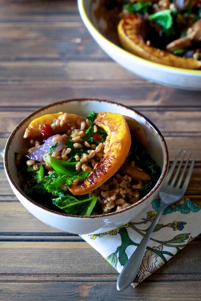Farro with Acorn Squash, Kale and Sweet Apple Chicken Sausage - TheNoshery.com
