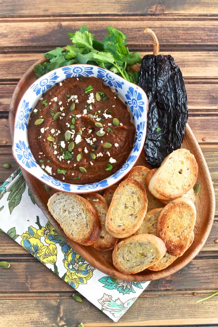 Roasted Pumpkin Mole Spread | TheNoshery.com #pumpkin #pumpkinrecipe #fall