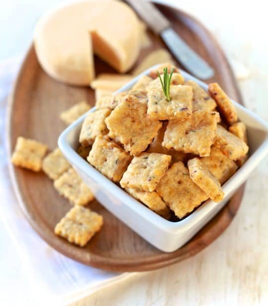 Cheese Crackers with Apple and Rosemary