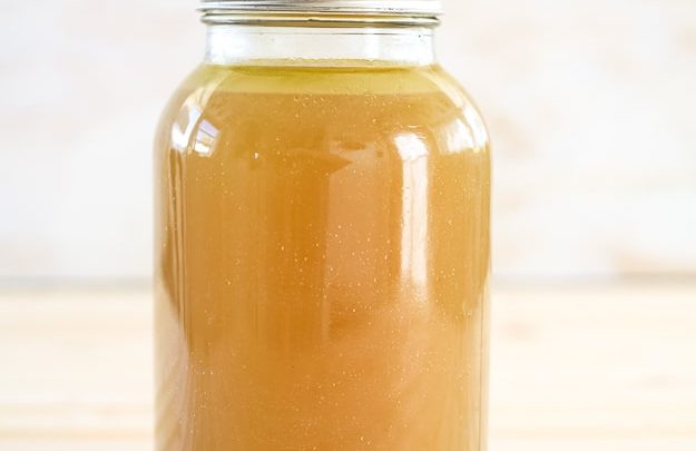 Homemade Chicken Stock | TheNoshery.com - @TheNoshery