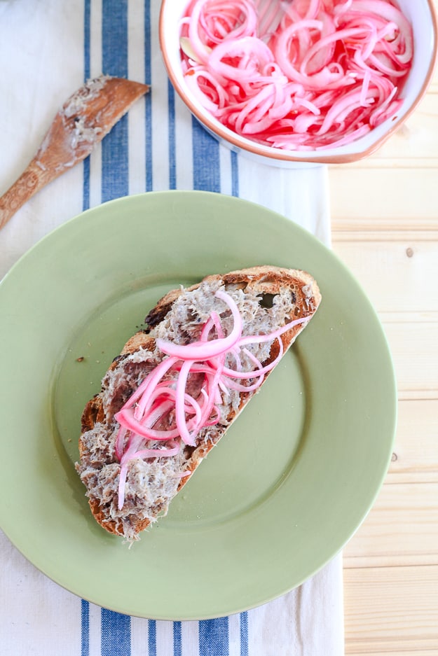 Pork Rillettes | Easy to make pork pate. | TheNoshery.com - @TheNoshery