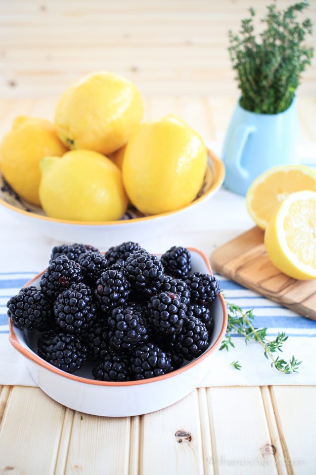 Blackberry Thyme & Vanilla Lemonade | TheNoshery.com - @TheNoshery