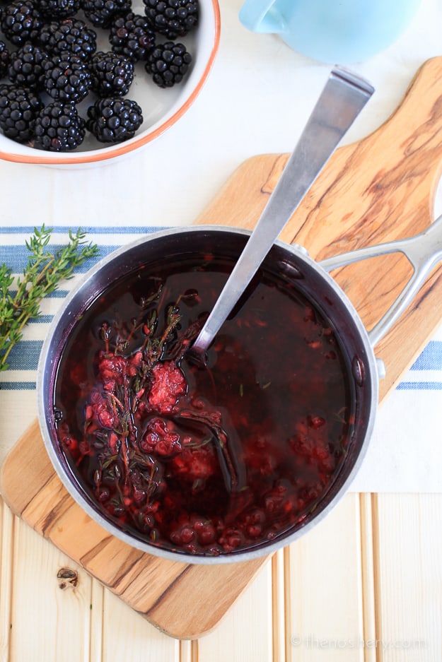 Blackberry Thyme & Vanilla Lemonade | TheNoshery.com - @TheNoshery