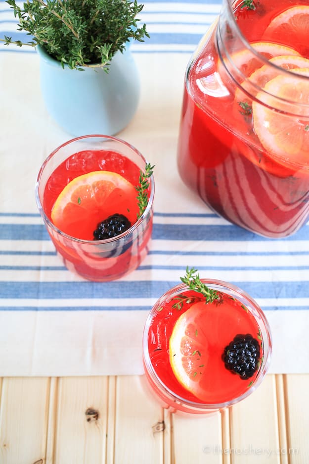 Blackberry Thyme & Vanilla Lemonade | TheNoshery.com - @TheNoshery