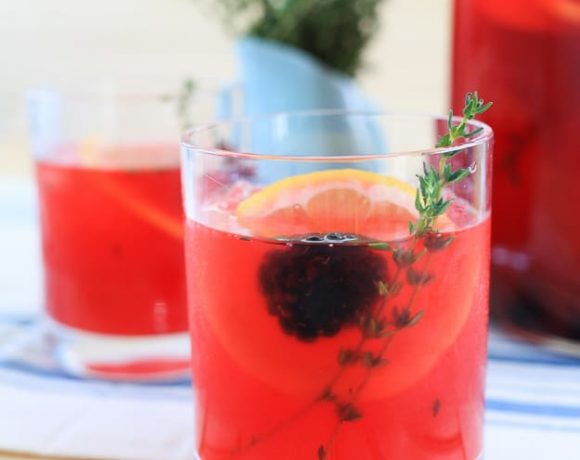 Blackberry Thyme & Vanilla Lemonade | TheNoshery.com - @TheNoshery