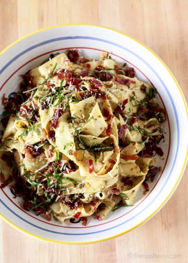 Pappardelle with Black Olive Tapenade, Sundried Tomatoes & Crispy Prosciutto | The Noshery