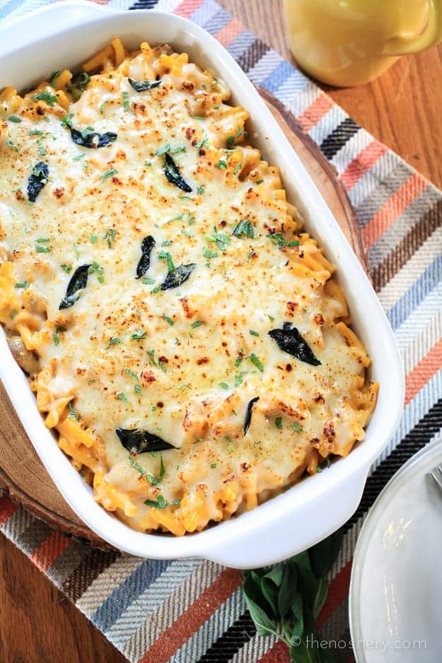 Easy Pumpkin & Sage Mac and Cheese | TheNoshery.com #EasyKraftMeals #ad