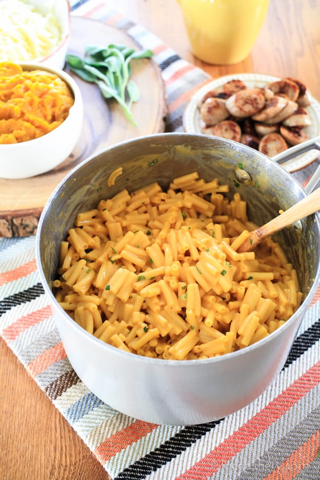 Easy Pumpkin & Sage Mac and Cheese | TheNoshery.com #EasyKraftMeals #ad