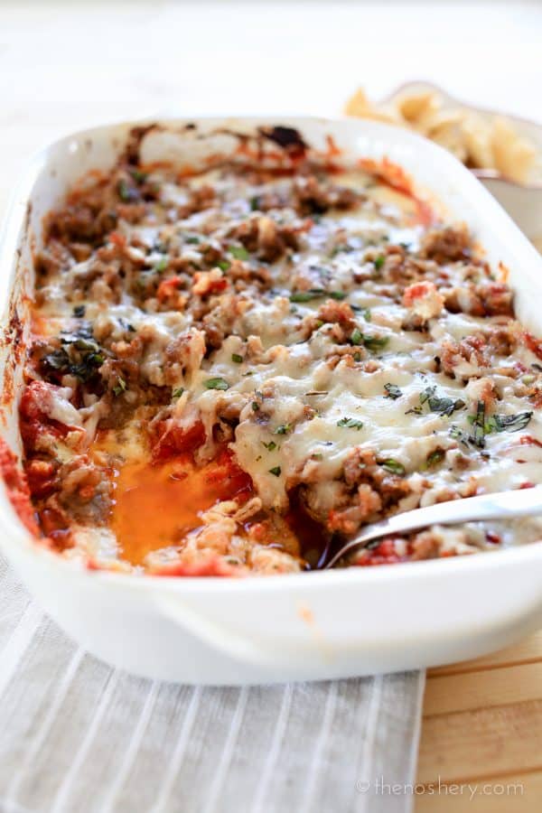 Baked Lasagna Dip {VIDEO} | TheNoshery.com