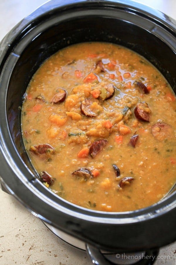 Slow Cooker Cajun Red Lentil and Butternut Soup #PourInnLove @collegeinnbroth | TheNoshery.com