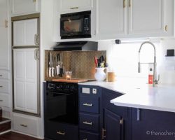 Tiny House Living: Camper Remodel |TheNoshery.com #dreamsmallproject