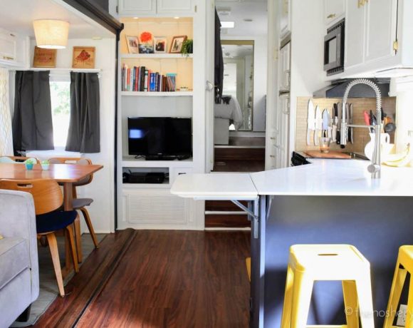 Tiny House Living: Camper Remodel |TheNoshery.com #dreamsmallproject