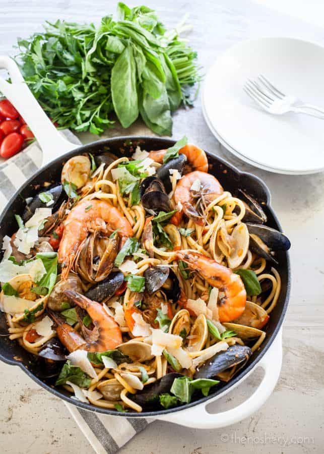 Seafood Pasta (Pasta di Frutti di Mare) - The Noshery