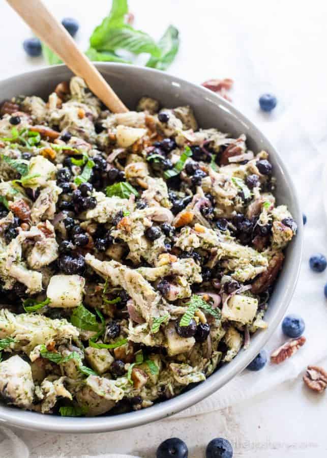 The Noshery | Blueberry and Pecan Chicken Salad with Mint Chimichurri @pompeian #AD