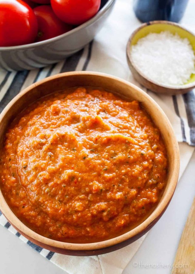 Roasted Tomato and Vegetable Pasta Sauce | TheNoshery.com