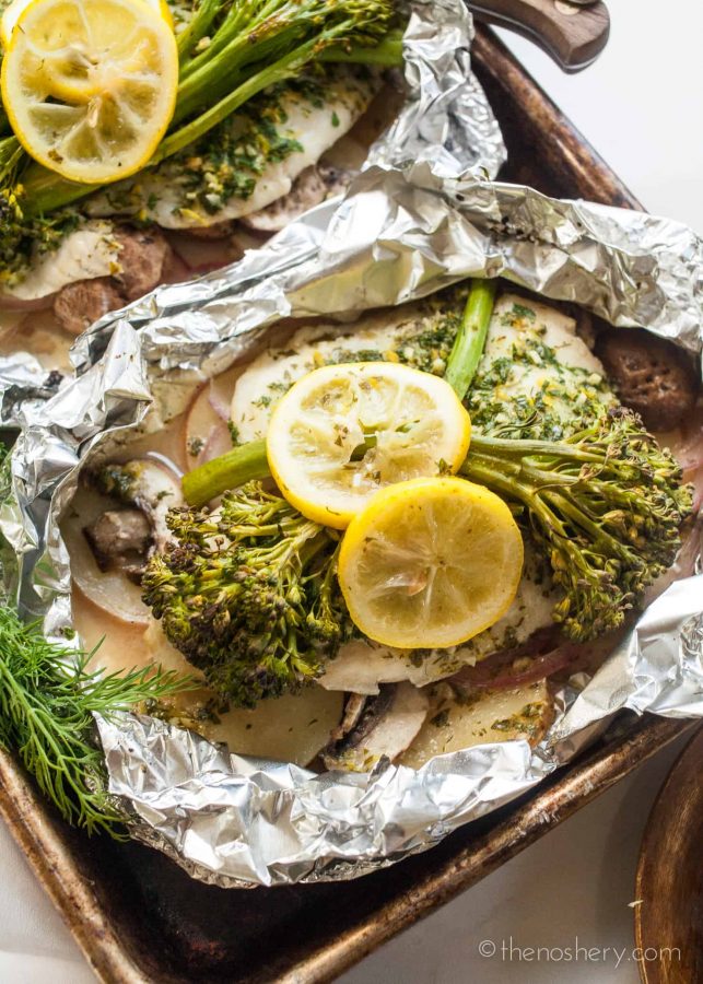 Herbed Tilapia and Vegetable Foil Packets | The Noshery