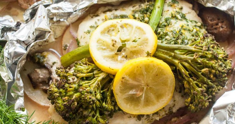 Herbed Tilapia and Vegetable Foil Packets | The Noshery