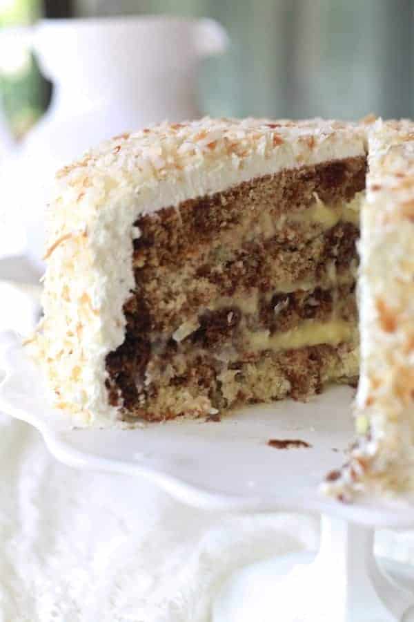 Featured image of post How to Make Chocolate Coconut Cream Cake