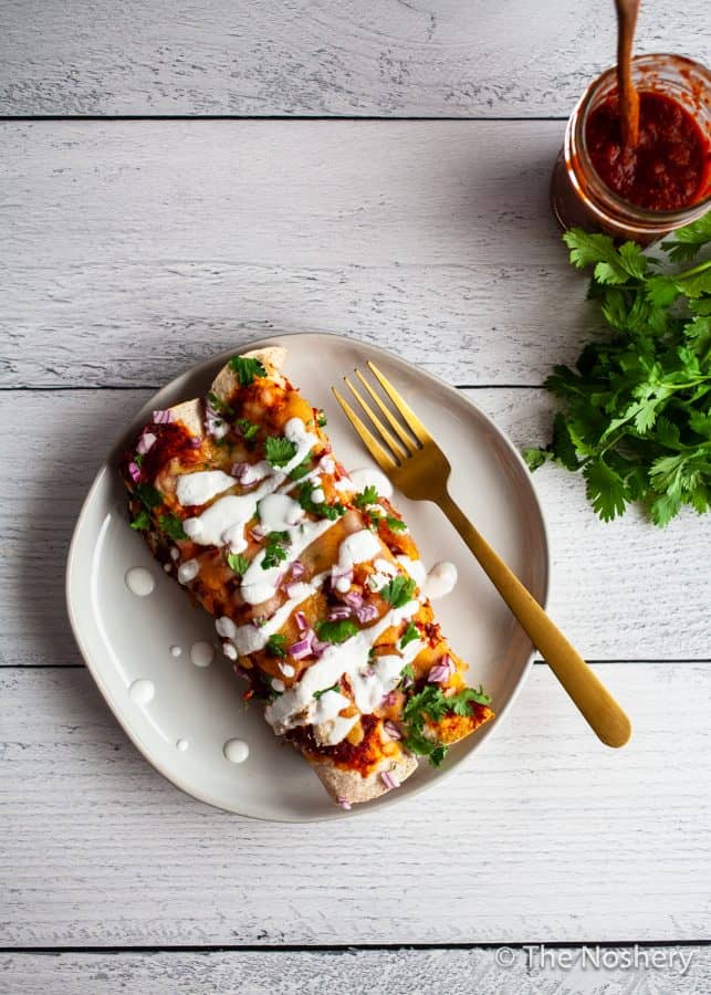 Healthy Chicken Enchiladas | The Noshery