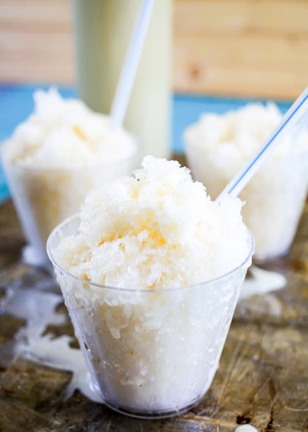 Piragua de Crema (Sweet Cream Shaved Ice) | The Noshery