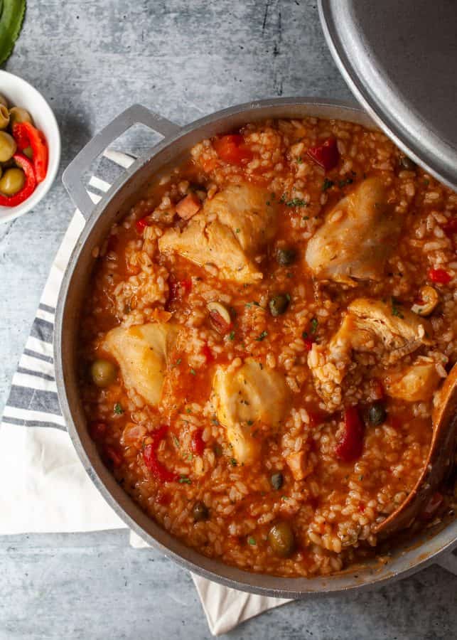 Asopao de Pollo (Puerto Rican Chicken and Rice Soup) | The Noshery