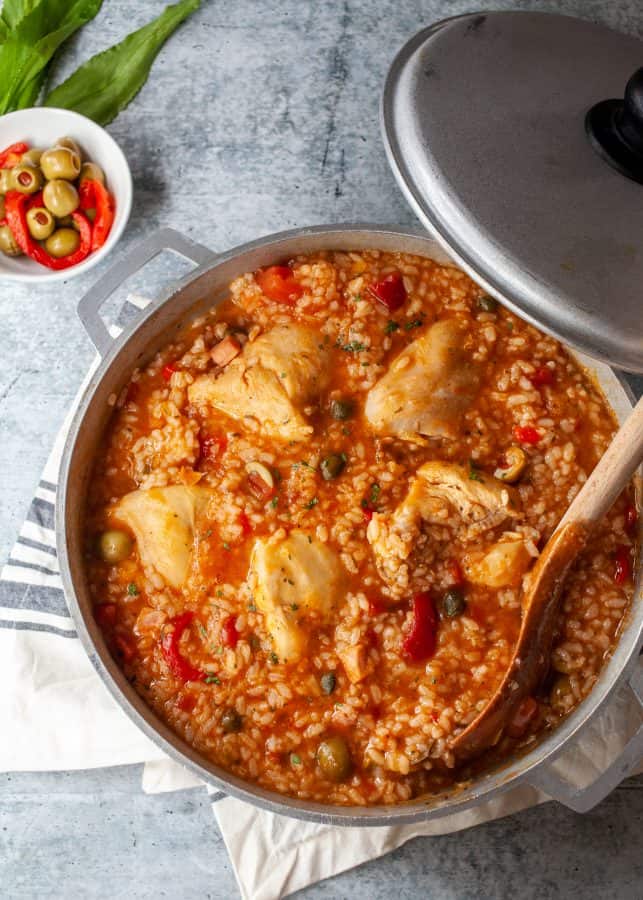 Asopao de Pollo (Puerto Rican Chicken and Rice Soup) | The Noshery